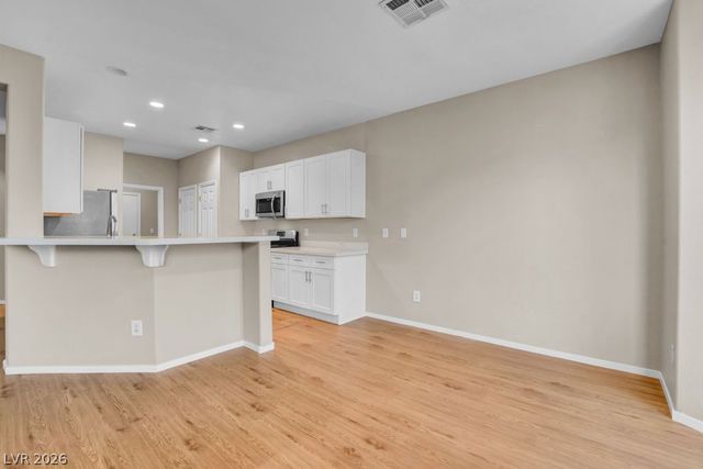 9417 SANTANA SIESTA Avenue, Las Vegas, NV 89166