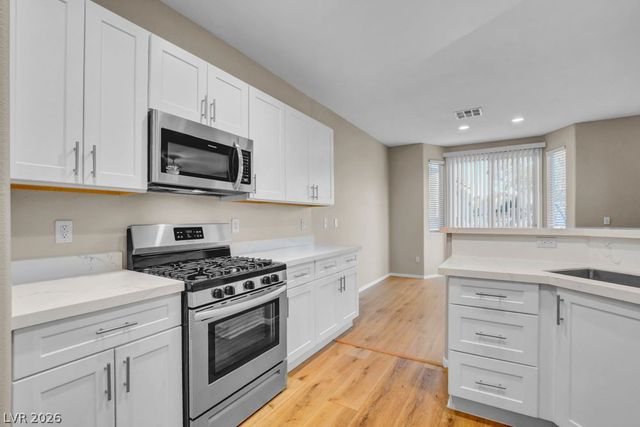 9417 SANTANA SIESTA Avenue, Las Vegas, NV 89166
