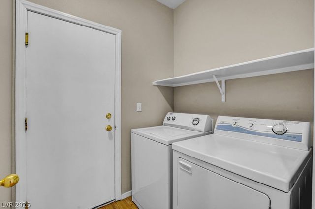 9417 SANTANA SIESTA Avenue, Las Vegas, NV 89166