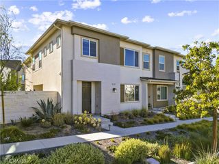 27616 Symphony Place, Valencia, CA 91381