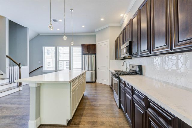 4605 Nett Street, Houston, TX 77007