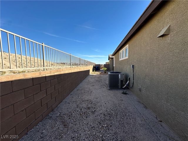 2040 Port Royal Drive, Laughlin, NV 89029