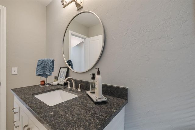 2225 NW 45th Street, Oklahoma City, OK 73112