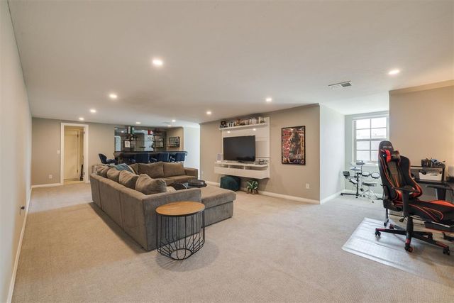 2225 NW 45th Street, Oklahoma City, OK 73112