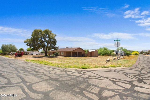 14038 N 180th Avenue, Surprise, AZ 85388