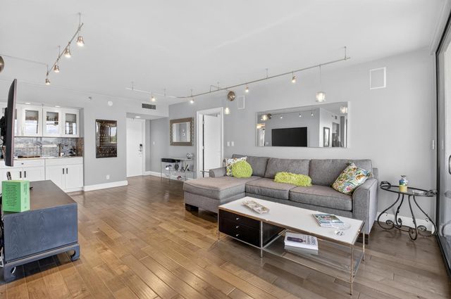 7802 Lakeside Boulevard 725, Boca Raton, FL 33434