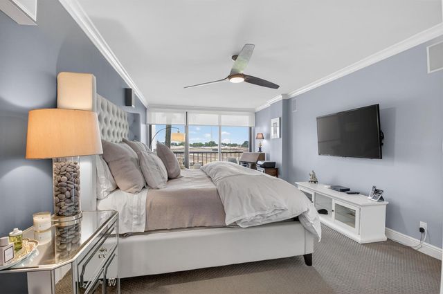 7802 Lakeside Boulevard 725, Boca Raton, FL 33434