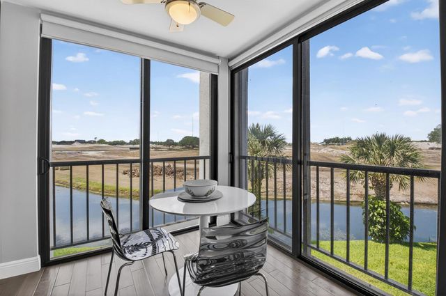 7802 Lakeside Boulevard 725, Boca Raton, FL 33434