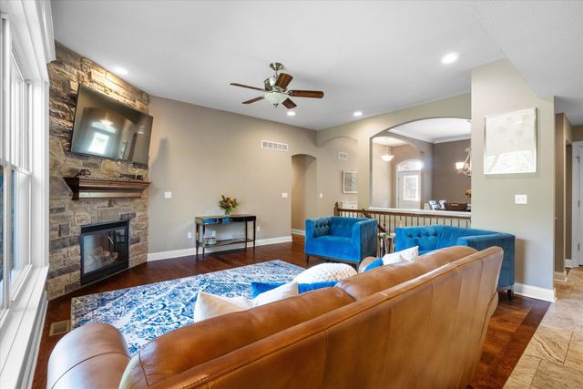 1710 SWIFT CT, Columbia, MO 65203