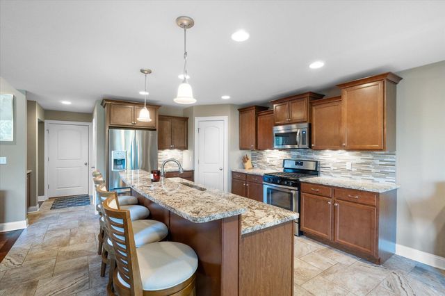 1710 SWIFT CT, Columbia, MO 65203