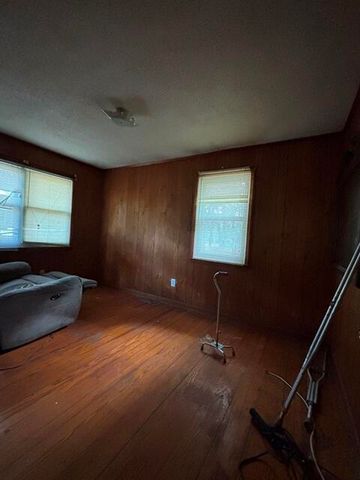 132 Franklin Street, Walterboro, SC 29488