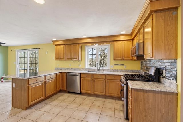 96 Derry Road, Methuen, MA 01844