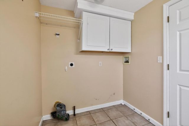 96 Derry Road, Methuen, MA 01844