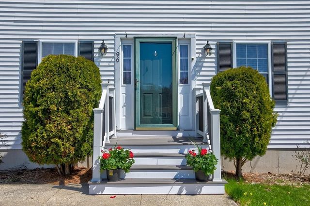 96 Derry Road, Methuen, MA 01844