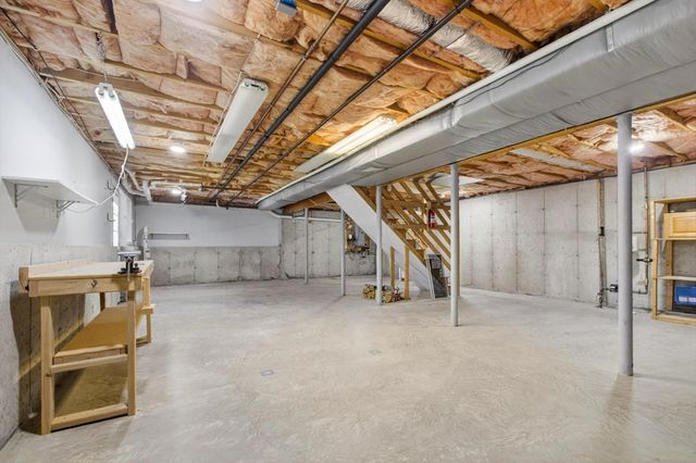 96 Derry Road, Methuen, MA 01844