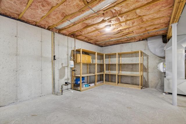 96 Derry Road, Methuen, MA 01844