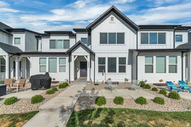 10027 N FEATHERSTONE DR, Highland, UT 84003