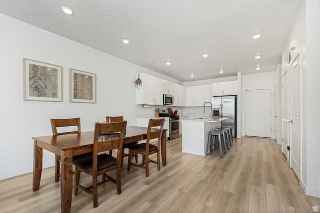 10027 N FEATHERSTONE DR, Highland, UT 84003