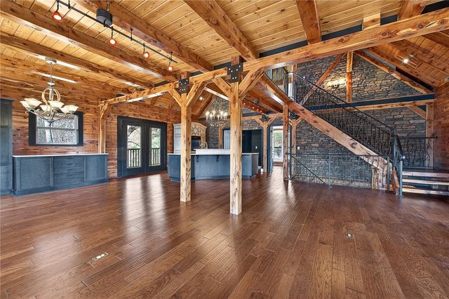 8379 Chestnut Drive, Rogers, AR 72756