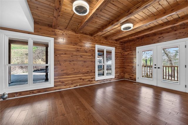 8379 Chestnut Drive, Rogers, AR 72756