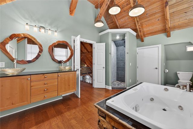 8379 Chestnut Drive, Rogers, AR 72756