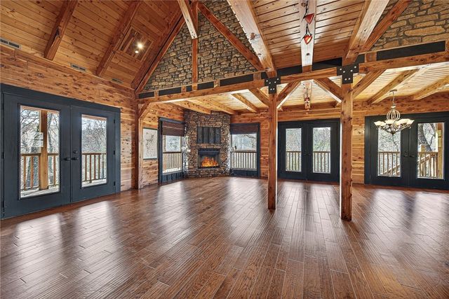 8379 Chestnut Drive, Rogers, AR 72756