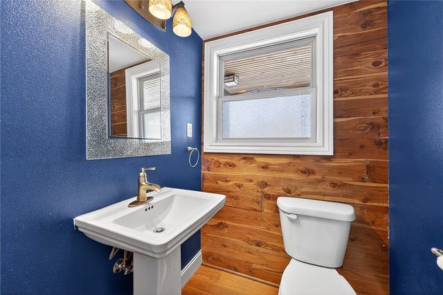 8379 Chestnut Drive, Rogers, AR 72756