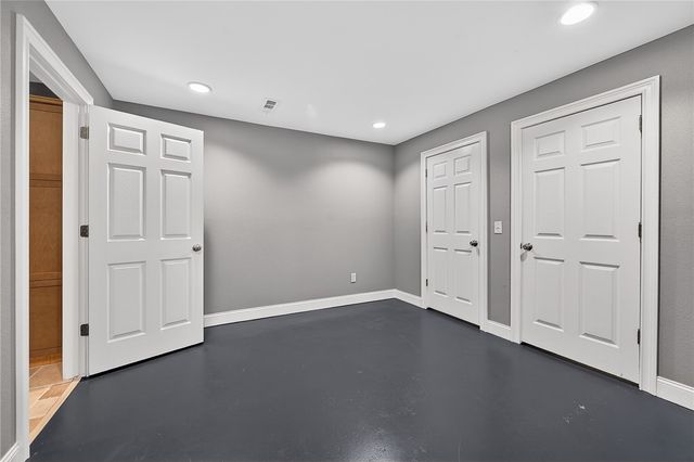 8379 Chestnut Drive, Rogers, AR 72756