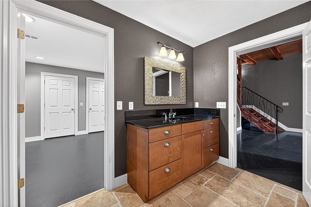 8379 Chestnut Drive, Rogers, AR 72756