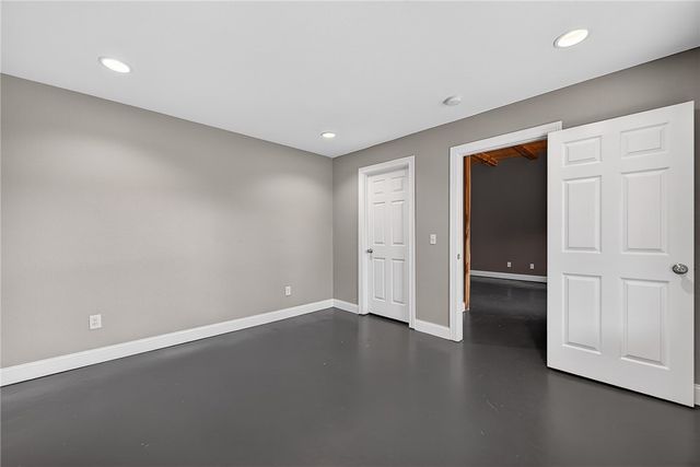 8379 Chestnut Drive, Rogers, AR 72756