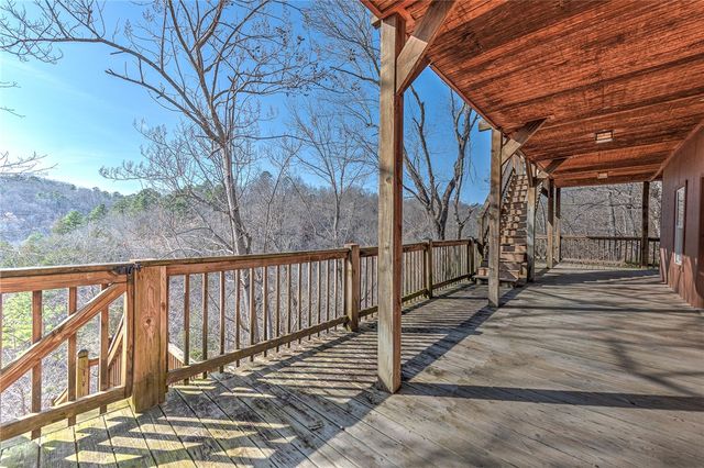 8379 Chestnut Drive, Rogers, AR 72756