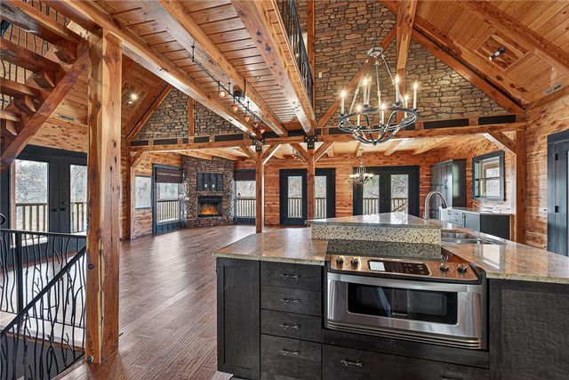 8379 Chestnut Drive, Rogers, AR 72756