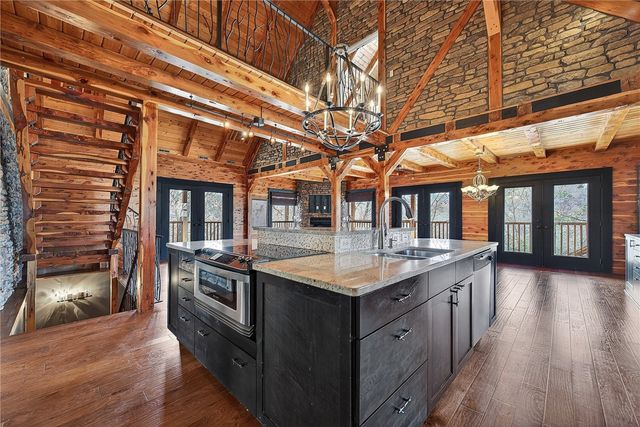 8379 Chestnut Drive, Rogers, AR 72756