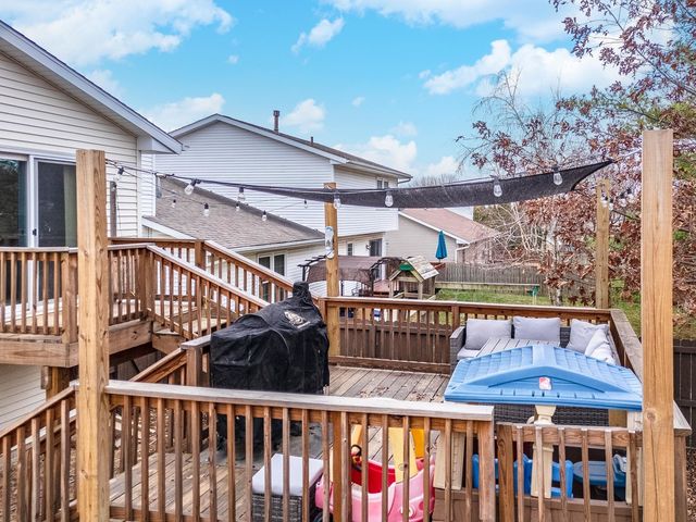 2713 Essington Street, Bloomington, IL 61705