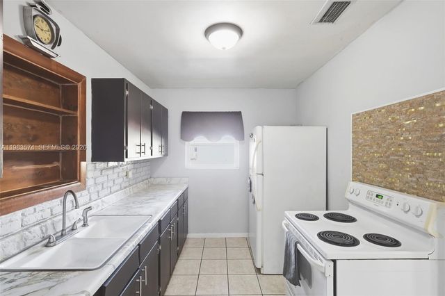 2489 ADAMS AVE, Deltona, FL 32738