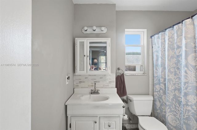 2489 ADAMS AVE, Deltona, FL 32738