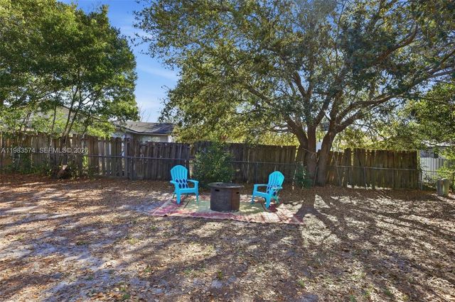 2489 ADAMS AVE, Deltona, FL 32738