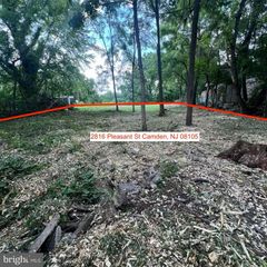 2816 PLEASANT ST, Camden, NJ 08105