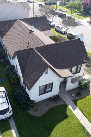 1008 N Broadway Street, Fresno, CA 93728