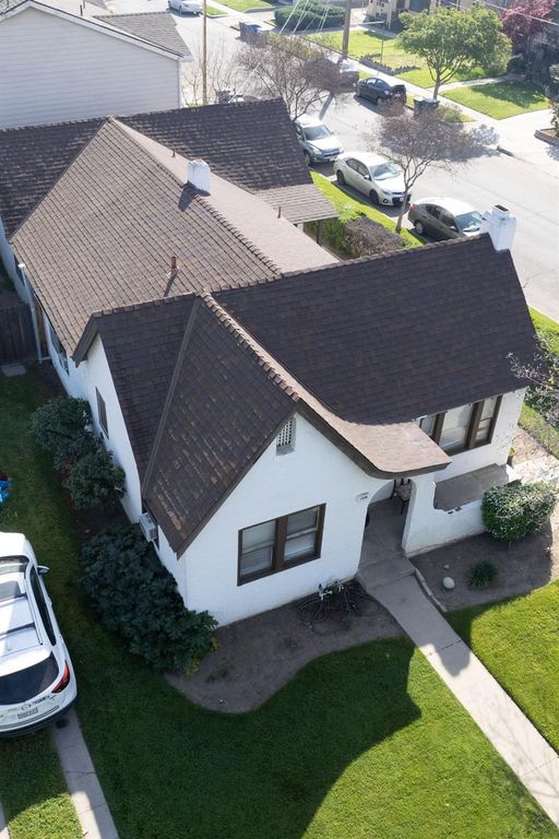 Image 20 of property listing at 1008 N Broadway Street, Fresno, CA 93728