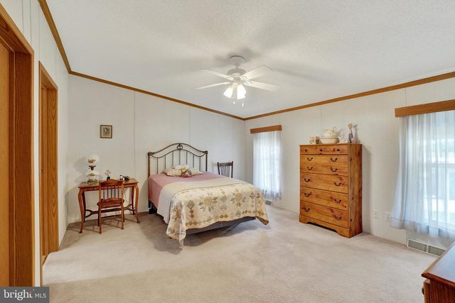 126 GATESHEAD DR, Stewartstown, PA 17363