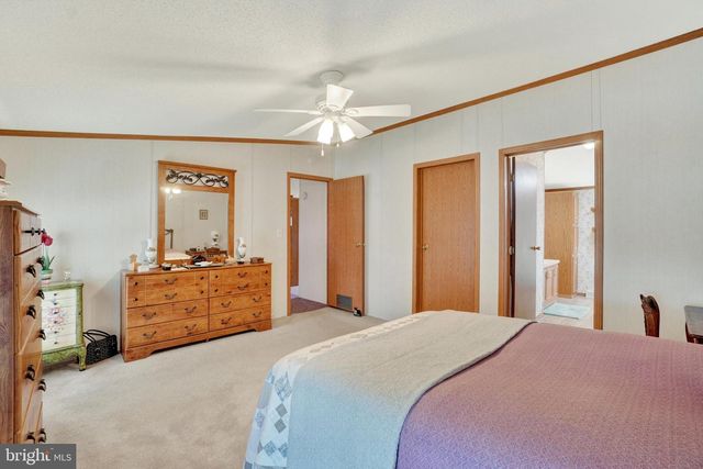 126 GATESHEAD DR, Stewartstown, PA 17363