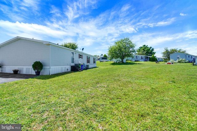 126 GATESHEAD DR, Stewartstown, PA 17363