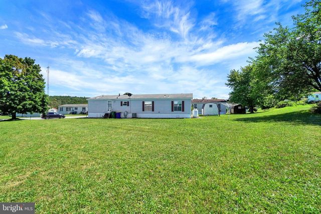 126 GATESHEAD DR, Stewartstown, PA 17363