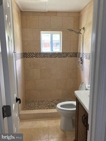 6438 WINDHAM AVE, Alexandria, VA 22315