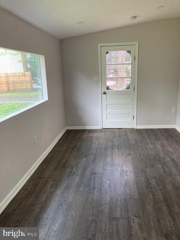 6438 WINDHAM AVE, Alexandria, VA 22315