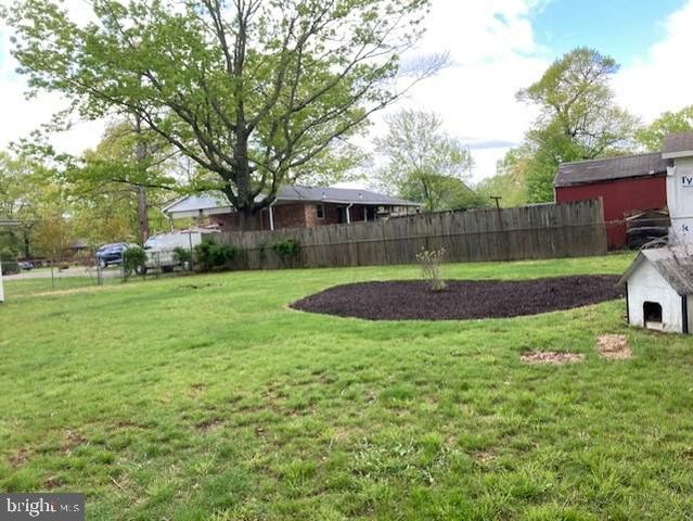 6438 WINDHAM AVE, Alexandria, VA 22315