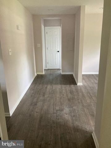 6438 WINDHAM AVE, Alexandria, VA 22315