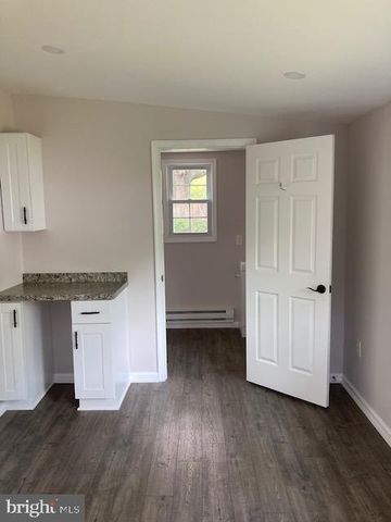 6438 WINDHAM AVE, Alexandria, VA 22315