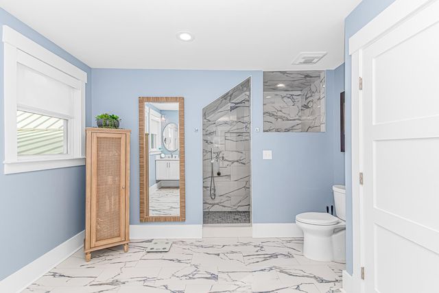 338 Rum Gully Rd., Murrells Inlet, SC 29576